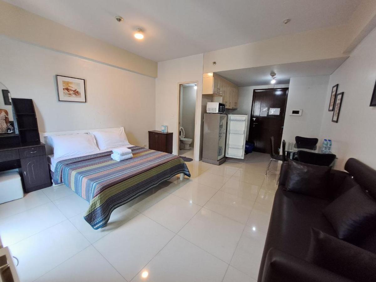 Palm Tree Villas By Ann Manila Exterior foto