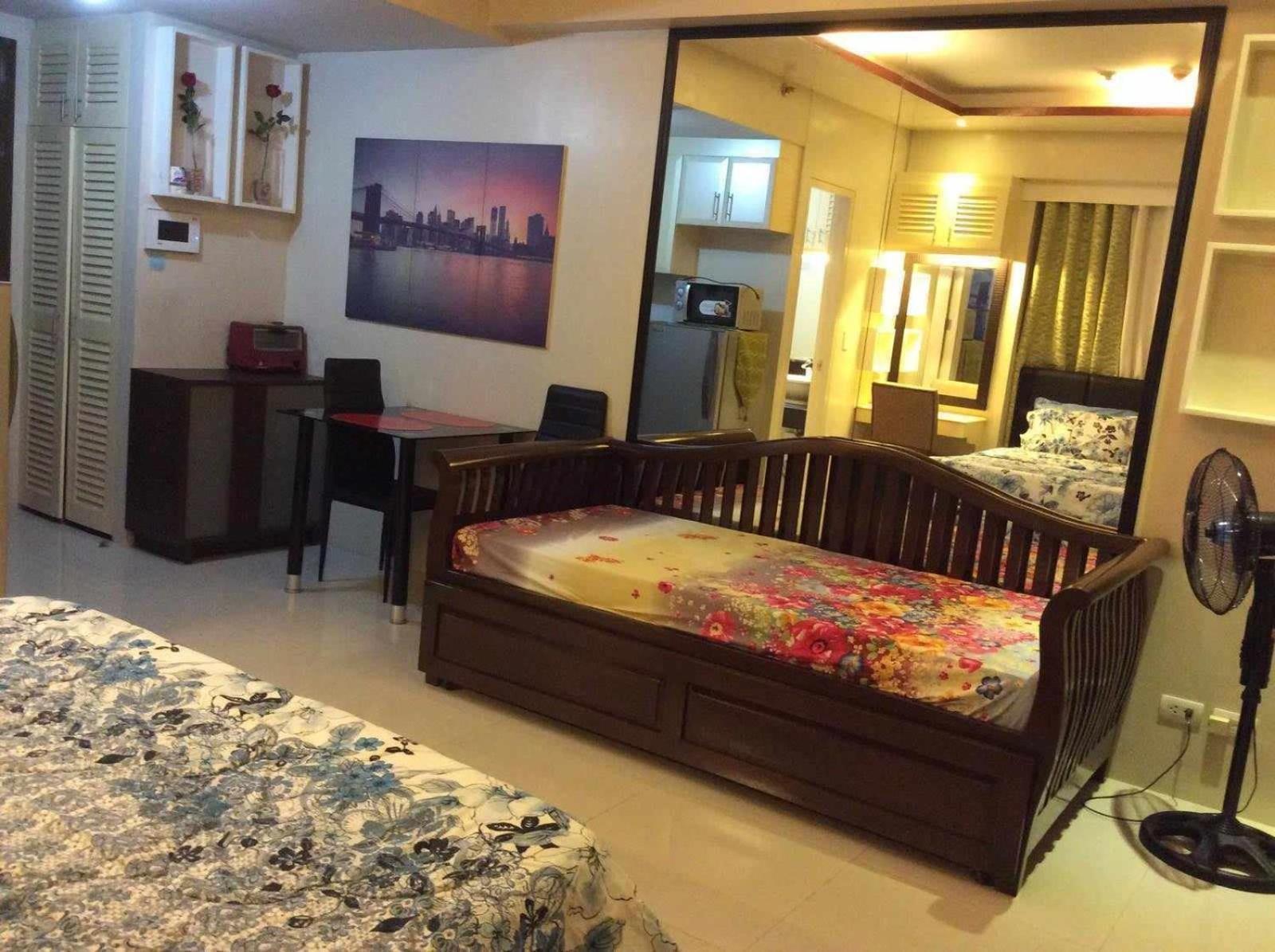 Palm Tree Villas By Ann Manila Exterior foto